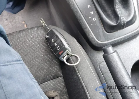 2019 Kia Rio S z USA, uszkodzony, nr VIN 3KPA24AB6KE161095